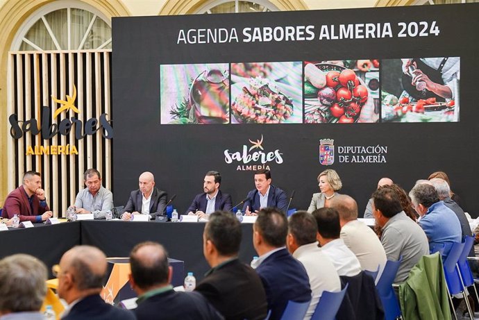 Archivo - Imagen de archivo.- Presentación de la agenda de 'Sabores Almería' 2024.