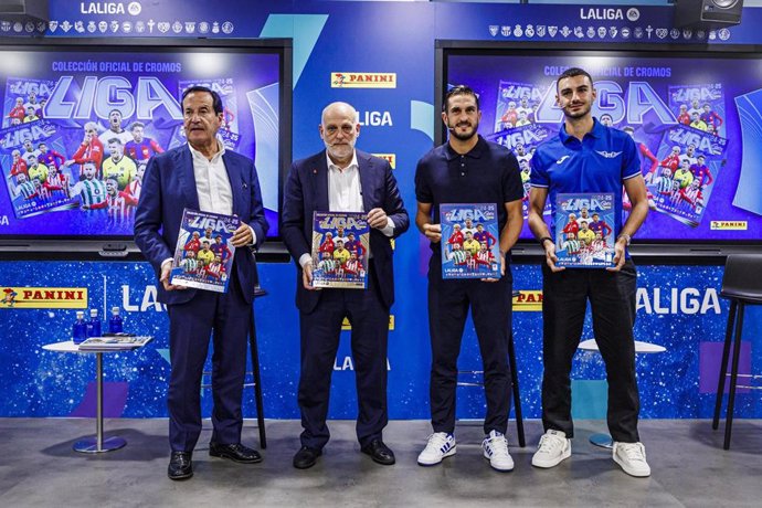 Lluís Torrent, Javier Tebas, Koke Resurrección y Juan Iglesias tras la presentación del album de Panini de LaLiga EA Sports