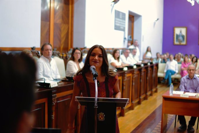 Ana Núñez toma posesión como concejala del PP en el Ayuntamiento de Jaén.