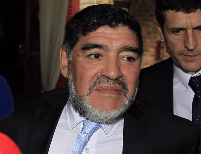 Archivo - Imagen de archivo del exfutbolista argentino Diego Armando Maradona durante una visita en Madrid