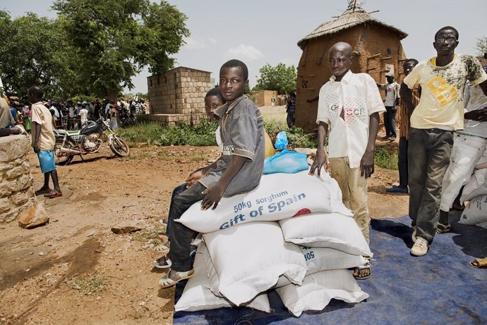 Operativo de ayuda humanitaria en la región de Mopti , Mali.