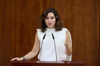 Ayuso carga contra la "igualdad pop" que quiere mujeres "victimizadas" y un "falso feminismo" que "ataca a los hombres"