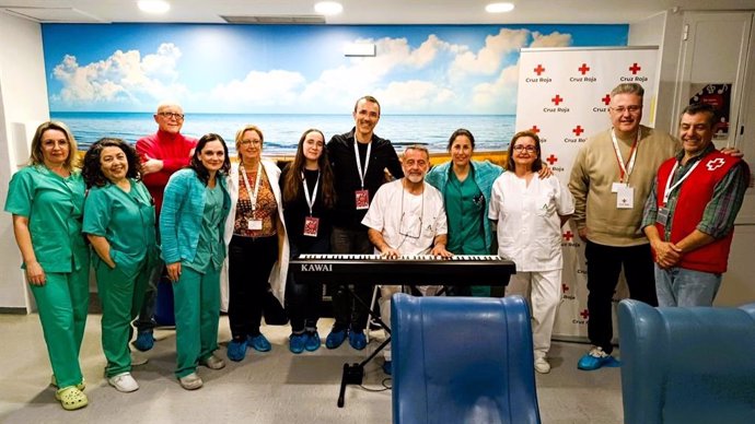 Los profesionales de la UCI Coronaria del Hospital Juan Ramón Jiménez de Huelva.