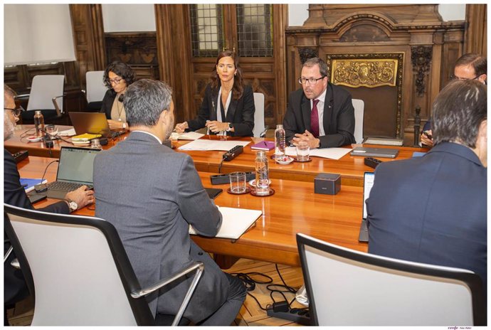 Los presidente de Renfe, Raül Blanco, y de Comboios de Portugal, Pedro Moreira, analizaron las posibilidades de colaboración para el transporte de aficionados para el Mundial de fútbol de 2030.