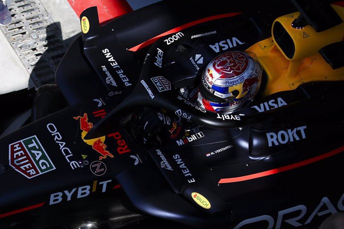 01 VERSTAPPEN Max (nld), Red Bull Racing RB20, action during the Formula 1 Pirelli Gran Premio d’Italia 2024, Italian Grand Prix 2024, 16th round of the 2024 Formula One World Championship from August 30 to September 1, 2024 on the Autodromo Nazionale Mon