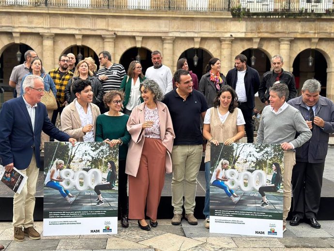 Ibone Bengoetxea en la presentación de la campaña de matriculación de euskaltegis en Bilbo