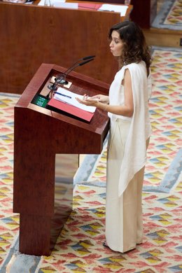 La presidenta de la Comunidad de Madrid, Isabel Díaz Ayuso, interviene durante la segunda sesión del Debate del Estado de la Región, en la Asamblea de Madrid, a 13 de septiembre de 2024