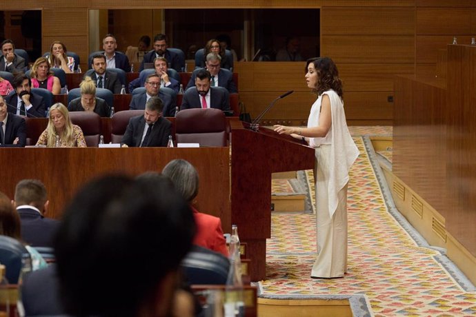 La presidenta de la Comunidad de Madrid, Isabel Díaz Ayuso, interviene durante la segunda sesión del Debate del Estado de la Región, en la Asamblea de Madrid, a 13 de septiembre de 2024