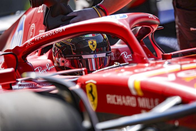 México.- Charles Leclerc (Ferrari) se recupera y domina los libres en Bakú