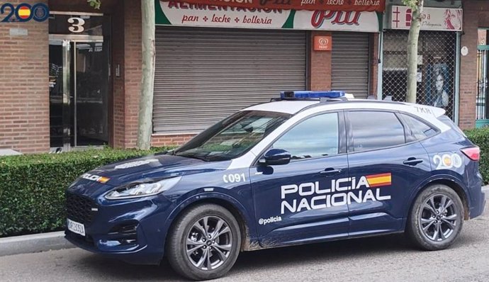 Un vehículo policial.