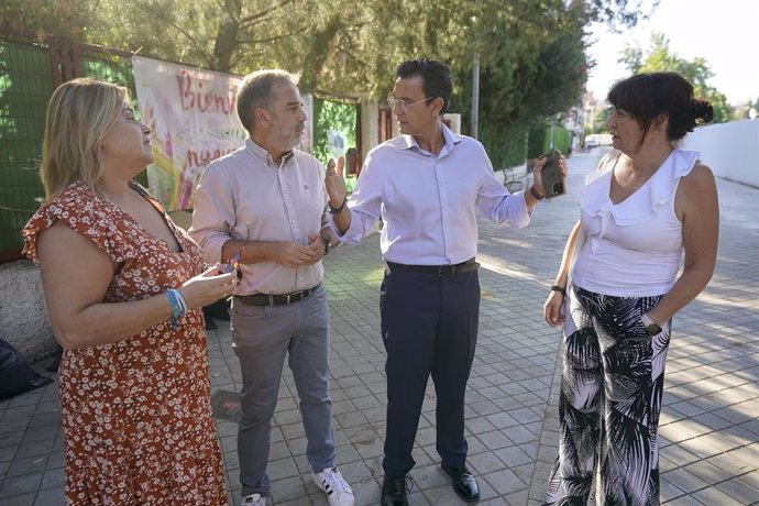 Los concejale socialistas de Granada Nuria Gutiérrez, Jacobo Calvo, Paco Cuenca y Eva Fernández, de izquierda a derecha en la imagen