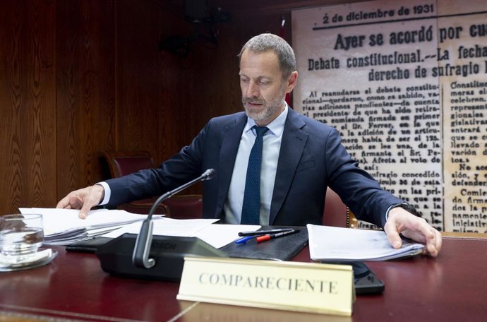 Archivo - Arxiu - El president de l'Administrador d'Infraestructures Ferroviàries (ADIF), Ángel Contreras Marín, a la seua arribada a comparèixer durant la Comissió d'Investigació sobre el 'cas Koldo', al Senat, a 4 de juny del 2024, a Madrid (Espanya). 