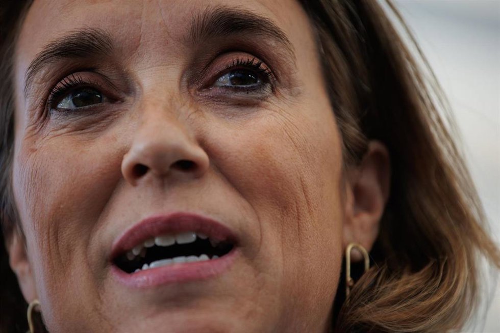 La secretaria general del PP, Cuca Gamarra, ofrece declaraciones a los medios, en la sede nacional del PP, a 4 de septiembre de 2024, en Madrid (España).