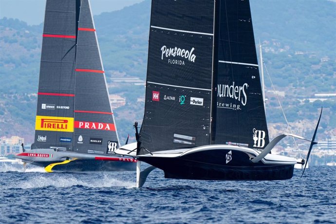 Luna Rossa Prada Pirelli y NYYC American Magic en la Louis Vuitton Cup