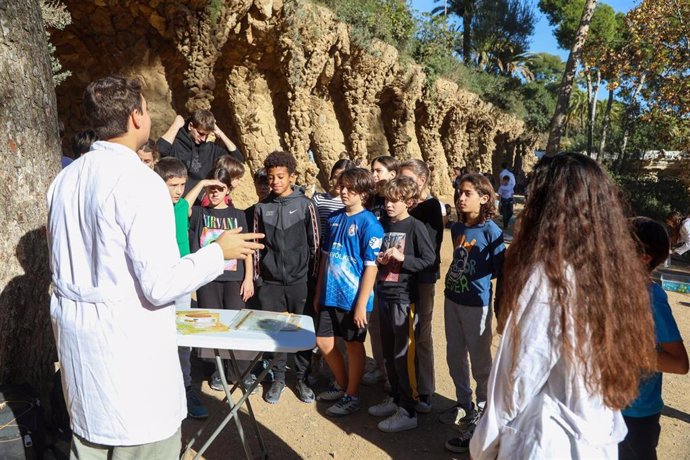 Archivo - El Park Güell reanuda el martes las visitas escolares para recibir a miles de alumnos