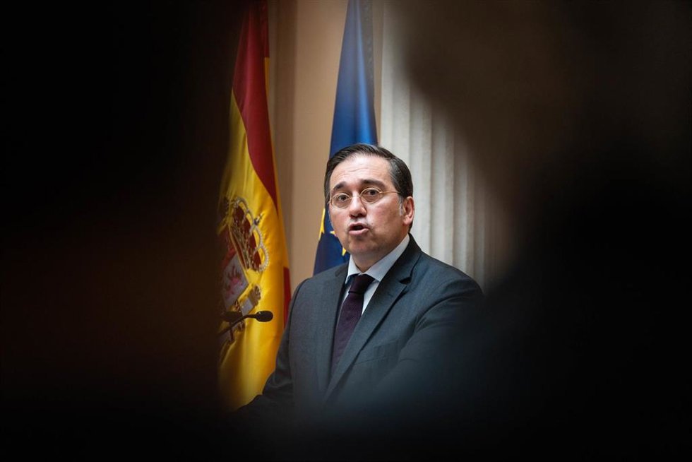 Archivo - El ministro de Asuntos Exteriores, Unión Europea y Cooperación, José Manuel Albares, durante una rueda de prensa, en el Palacio de Viana, a 6 de junio de 2024, en Madrid (España).