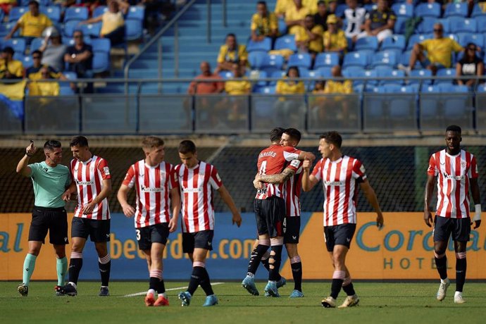 Los jugadores del Athletic Club celebran un gol en el estadio de Gran Canaria.