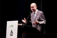 El alcalde de Málaga defiende el componente social "muy potente" de la política de vivienda; "el límite será el suelo"