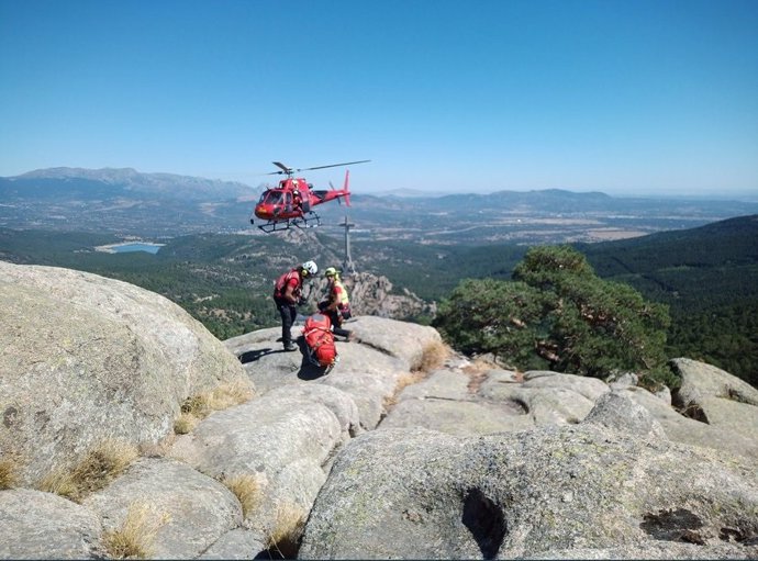 Rescatan a un excursionista herido en el Mirador de Cuelgamuros