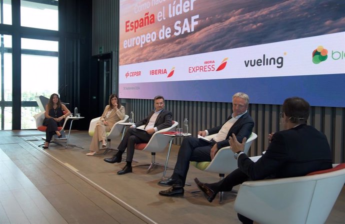 Iberia, Vueling y Cepsa ven la producción de SAF como una oportunidad "real" para España y piden apoyo al Gobierno.