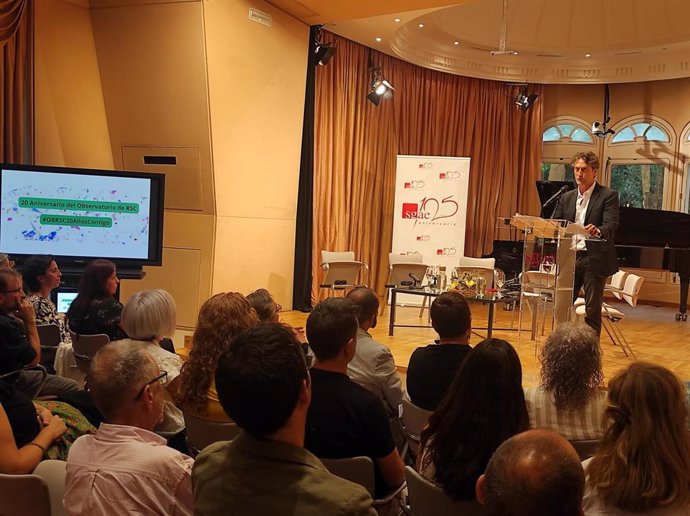 El coordinador del Observatorio de RSC, Orencio Vázquez, durante su intervención en el 20 aniversario de la institución, en Madrid