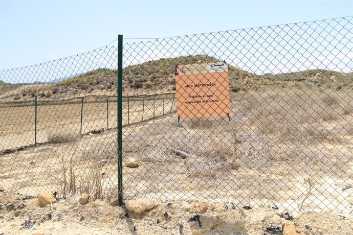 Archivo - Detalle de la parcela contaminada por el accidente nuclear en Palomares (Almería). 