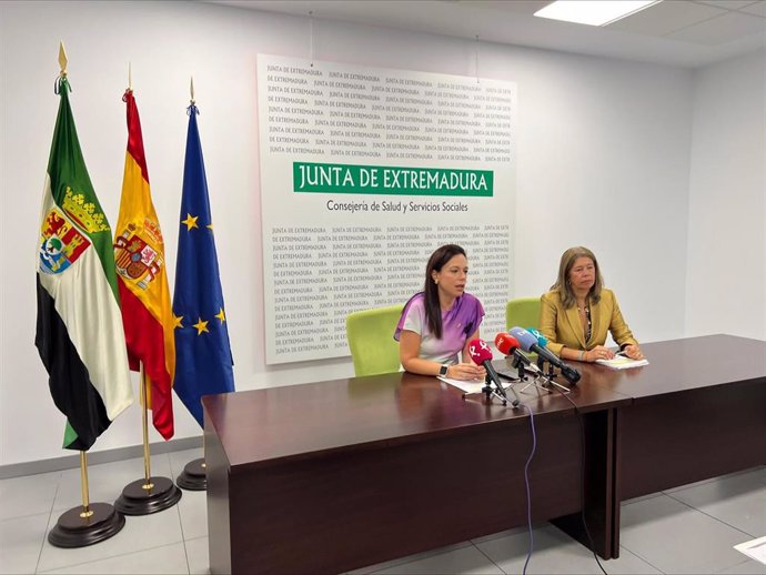 La consejera de Salud y Servicios Sociales, Sara García Espada, en rueda de prensa sobre vacunaciones