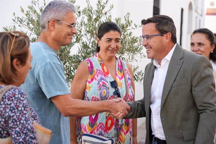 El secretario general del PSOE de Extremadura, Miguel Ángel Gallardo, durante su visita a Llerena.