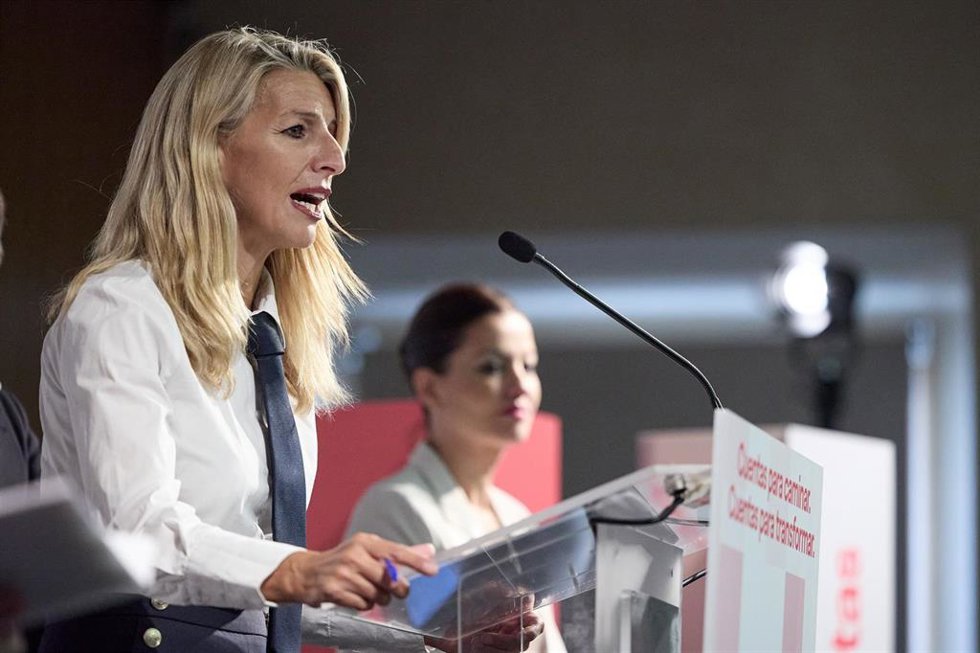 La vicepresidenta del Gobierno y ministra de Trabajo, Yolanda Díaz, presenta las propuestas de Sumar para los Presupuestos Generales del Estado junto a , en el Colegio de Arquitectos de Madrid, a 16 de septiembre de 2024, en Madrid (España). El partido 