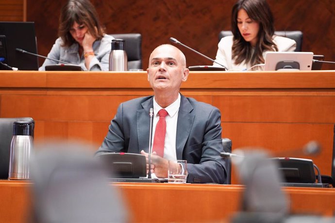 El director general de Tributos, Francisco Pozuelo, durante su comparecencia en las Cortes.