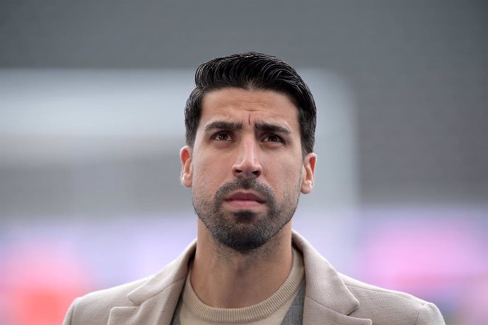 Archivo - FILED - 21 March 2021, Georgia, Berlin: German former professional footballer Sami Khedira is pictured during the German Bundesliga soccer match between Hertha BSC and Bayer Leverkusen at Olympiastadion. World Cup winner Sami Khedira and Under-2