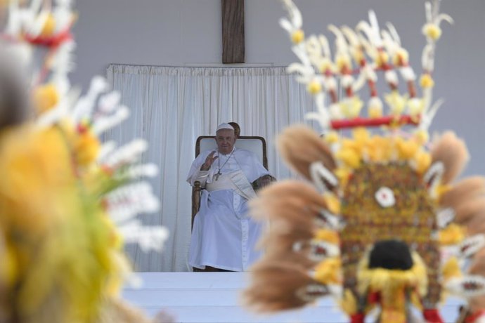 ope Francis  during meeting with young people in the Sir John Guise Stadium in Port Moresby, Papua New Guinea  Photograph by VATICAN MEDIA  / 