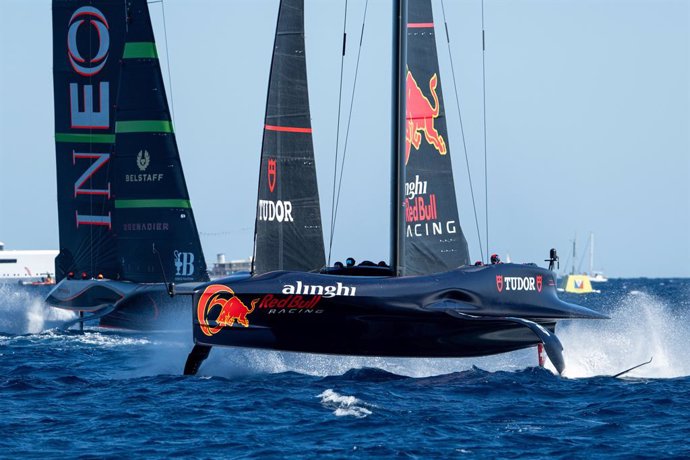 September 15, 2024. Louis Vuitton Cup, Semi Finals Race Day 2. ALINGHI RED BULL RACING, INEOS BRITANNIA