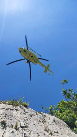 Evacuadoun hombre por un mareo en el Faro del Caballo de Santoña