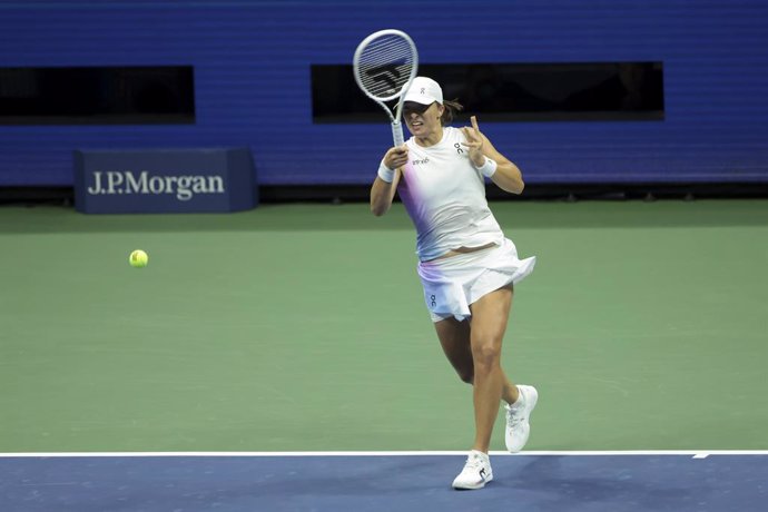 Iga Swiatek of Poland during day 8 of the 2024 US Open, Grand Slam tennis tournament on 2 September 2024 at USTA Billie Jean King National Tennis Center in Flushing Meadows, Queens, New York City, United States - Photo Jean Catuffe / DPPI