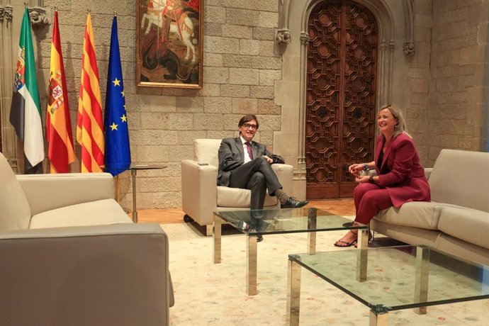 Salvador Illa y Blanca Martín durante la reunión