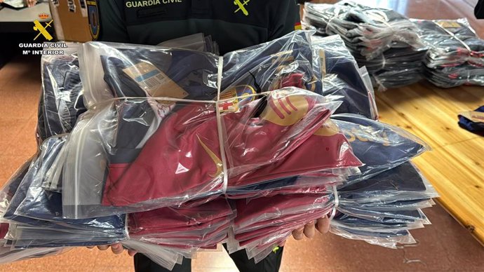 La Guardia Civil asesta en Logroño un nuevo golpe a la venta de ropa falsificada