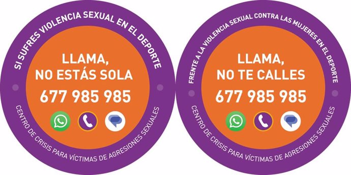 Carteles del centro de crisis para víctimas de agresiones sexuales en Asturias.