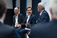 Torres (BBVA) dice que accionistas del Sabadell deben pensar "qué pasa con sus acciones si la OPA falla"