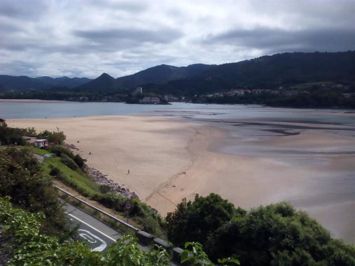 Archivo - Playa de Bizkaia.