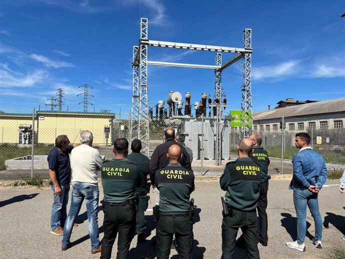 Iberdrola forma a la Guardia Civil de La Rioja para actuar en situaciones de riesgo en instalaciones eléctricas