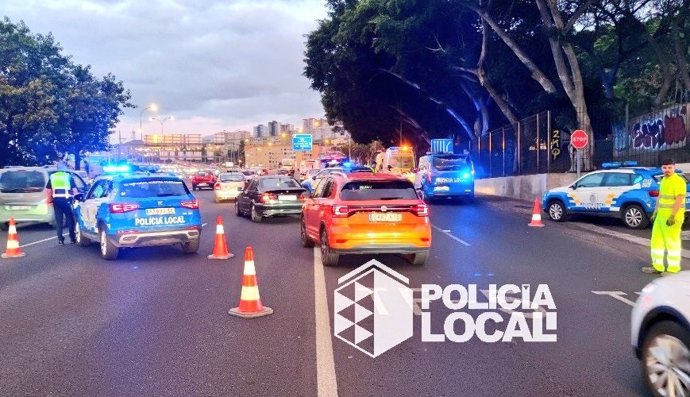 Un varón de 40 años resulta herido al ser atropellado en la Autopista del Norte (TF-5) a la salida de Santa Cruz