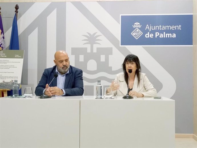 El alcalde de Palma, Jaume Martínez, presenta el proyecto del jardín botánico.