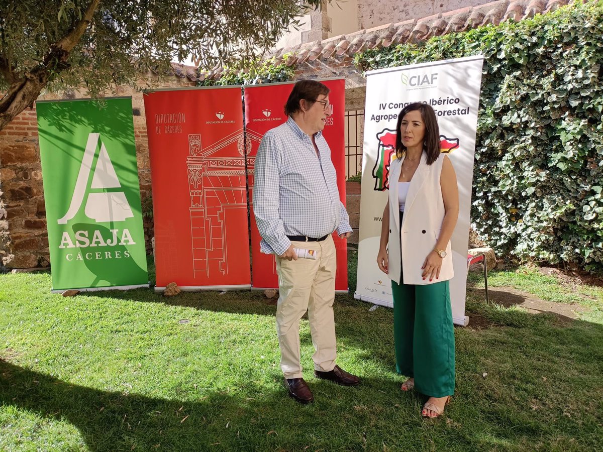 Más de 450 agricultores y ganaderos de España y Portugal se dan cita en un congreso en Cáceres para analizar sus retos