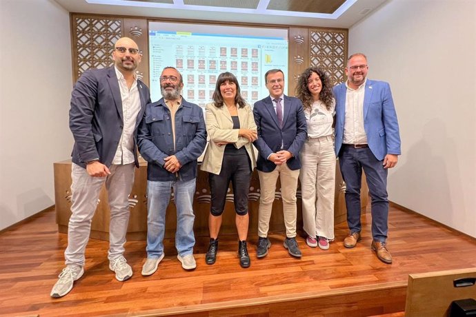 Presentación del Congreso de Periodismo de Migraciones de Mérida en la Diputación de Badajoz.