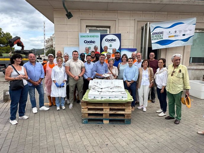 La Conselleria de Agricultura con la empresa Aquicultura Balear dona 3.000 doradas a entidades sociales mallorquinas