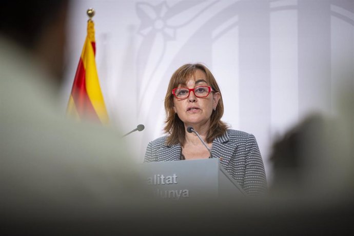 La consellera de Territorio, Vivienda y Transición Ecológica de la Generalitat, Sílvia Paneque, durante una rueda de prensa, en el Palau de la Generalitat, a 27 de agosto de 2024, en Barcelona, Catalunya (España). El Govern de Salvador Illa ha anunciado f