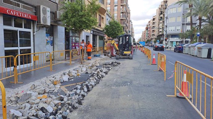 Obras en Elche para las paradas de taxi accesibles