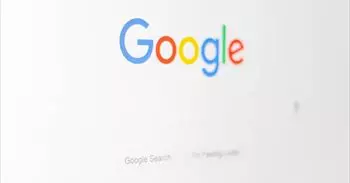 Google aumentará la transparencia de contenido creado con IA en los resultados de búsqueda y anuncios con C2PA