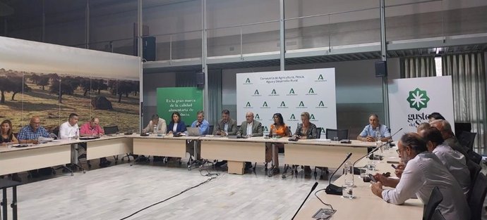 Reunión de la Mesa de los Cítricos celebrada en la sede de la Consejería de Agricultura de la Junta de Andalucía.